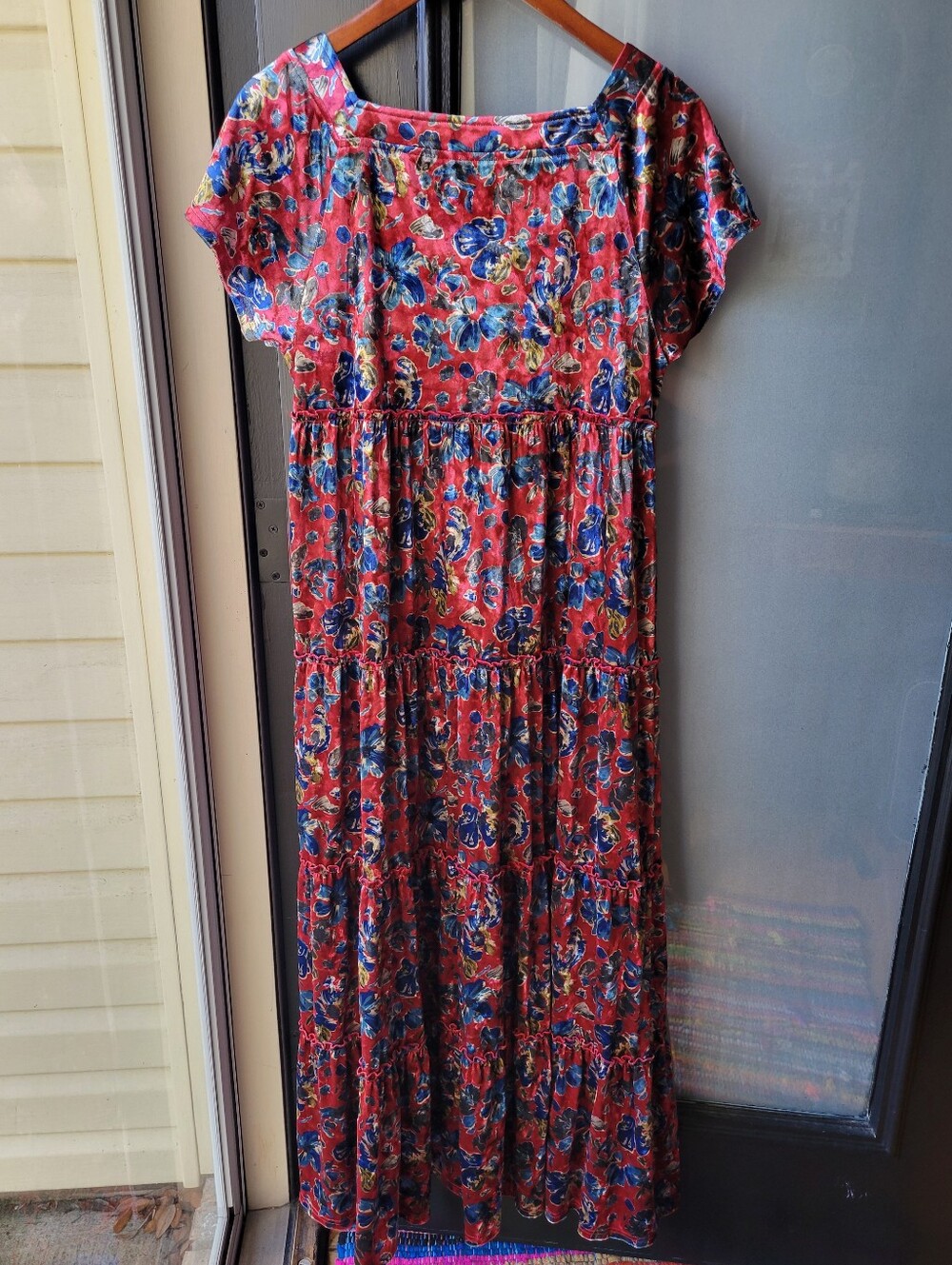 Natural Life Berkley Velvet Maxi Women's Dress Size M Red Blue Pattern Floral - Picture 3 of 15